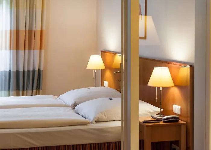 Hotel Park Am Lindenplatz 3*