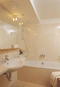 Park Am Lindenplatz Hotel